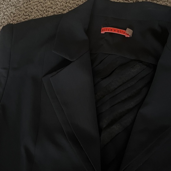 Alice + Olivia blazer - Picture 6 of 9
